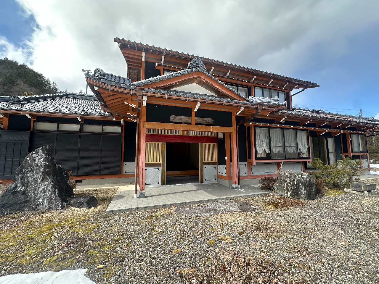 高山市朝日町西洞659